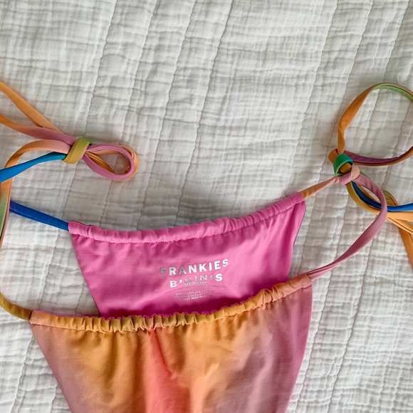 SOLD OUT Frankie’s Bikinis Tia Bottom in Serotonin ✨✨Brand New Never Worn - Picture 4 of 4